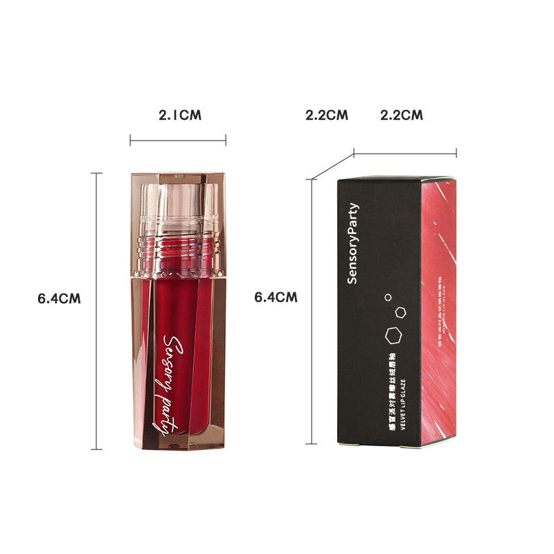 MIRROR LIP GLAZE PRESENTING CHARMING LIP MAKEUP